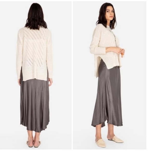 Johnny Was Dresses & Skirts - JOHNNY was NWT asymmetric satin grey sheen skirt. size M. P/25/A2493